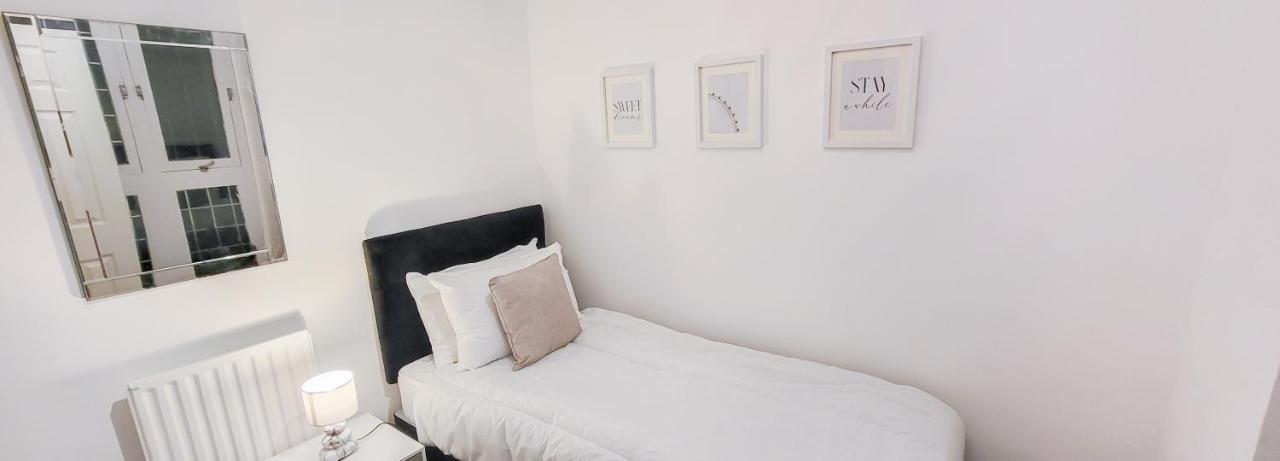 Stunning 2 Bedroom Apartment In Canary Wharf - Morland Apartments Londýn Exteriér fotografie