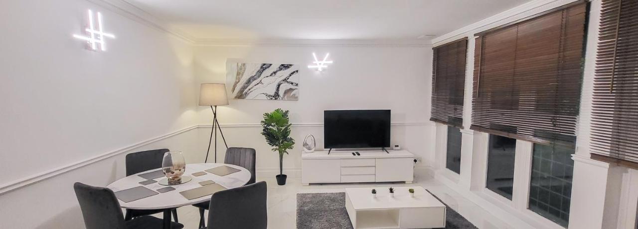 Stunning 2 Bedroom Apartment In Canary Wharf - Morland Apartments Londýn Exteriér fotografie