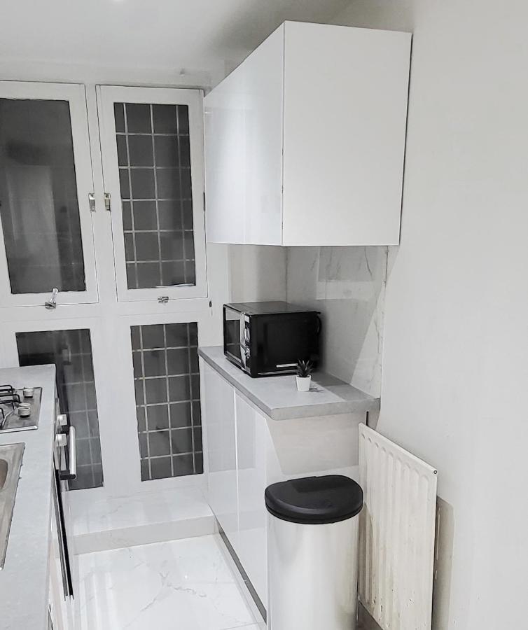 Stunning 2 Bedroom Apartment In Canary Wharf - Morland Apartments Londýn Exteriér fotografie