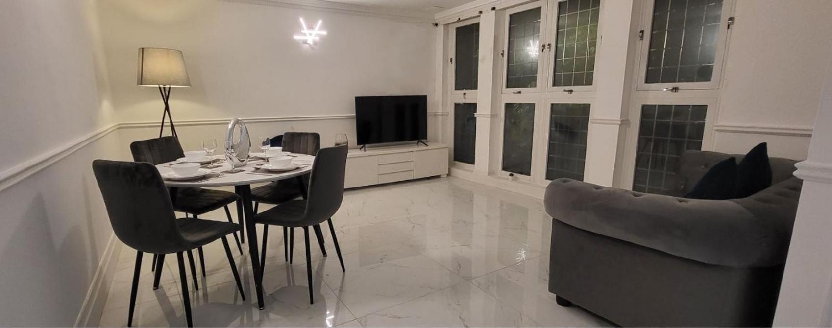 Stunning 2 Bedroom Apartment In Canary Wharf - Morland Apartments Londýn Pokoj fotografie