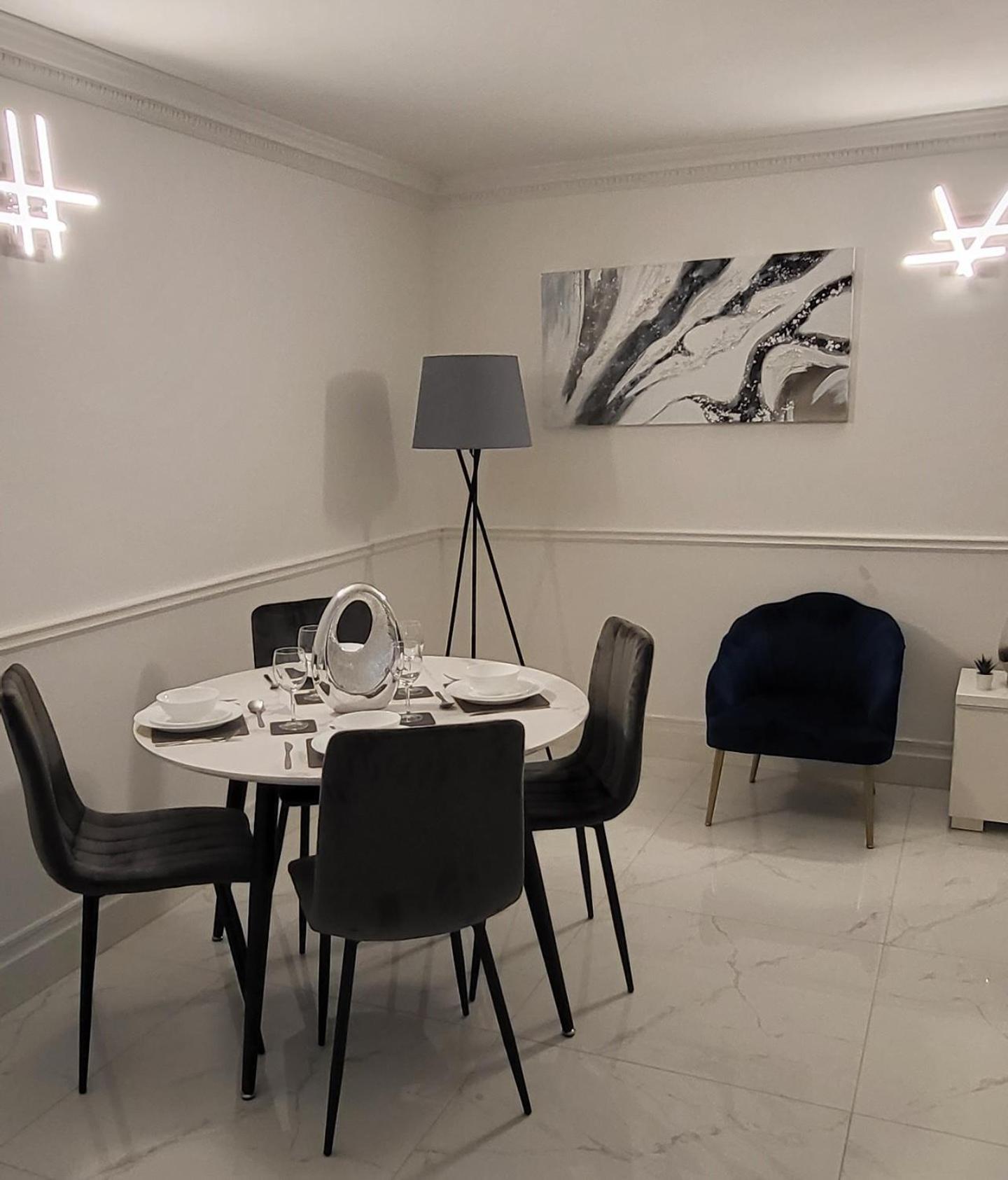 Stunning 2 Bedroom Apartment In Canary Wharf - Morland Apartments Londýn Pokoj fotografie